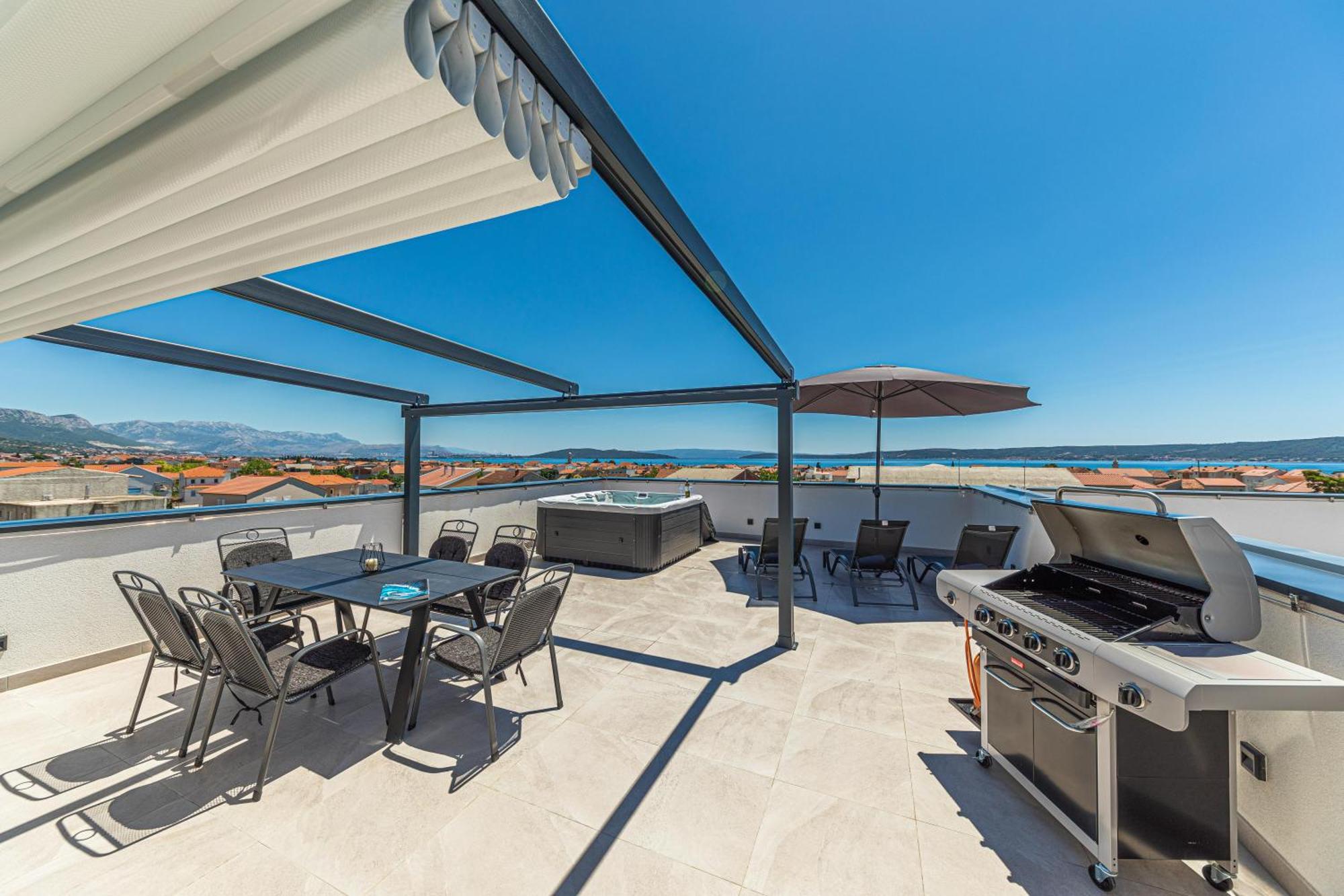 Rooftop New Castel 2023 Kaštela Exteriér fotografie
