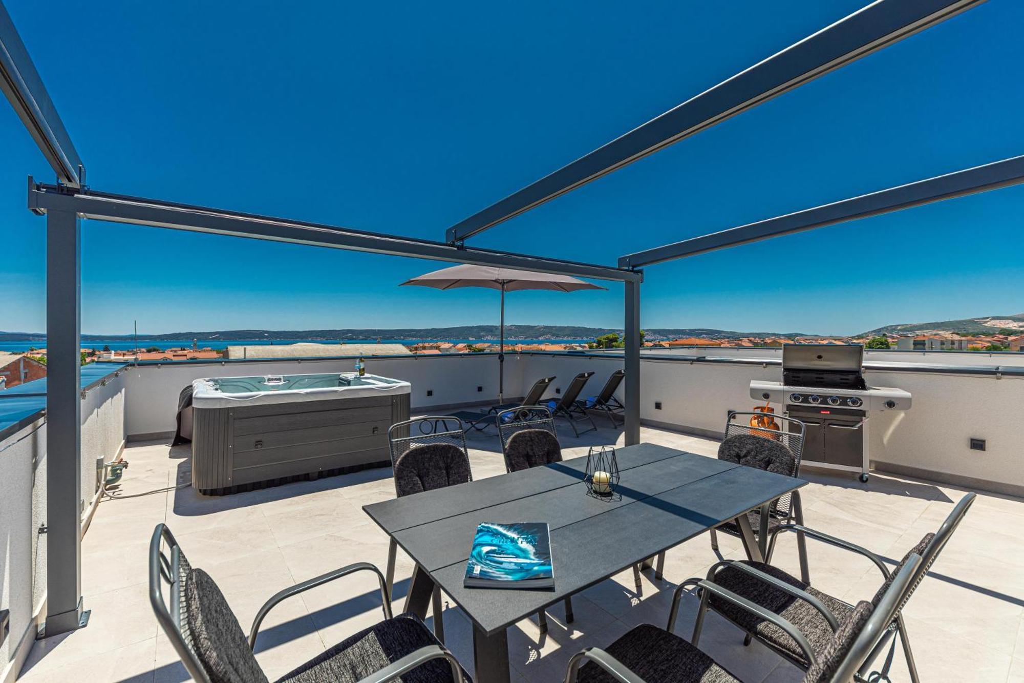 Rooftop New Castel 2023 Kaštela Exteriér fotografie